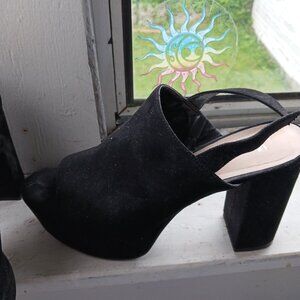 Womens black heels